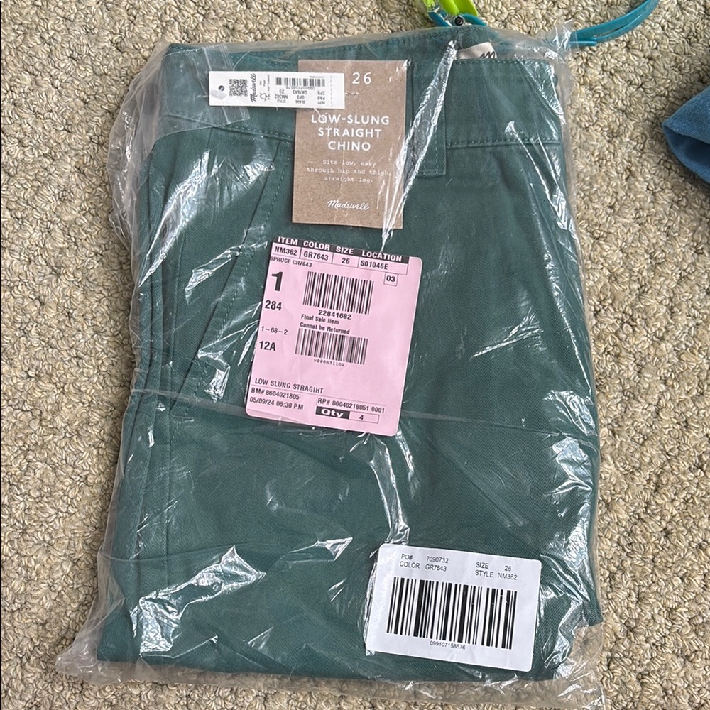 Madewell Green Straight Leg Pants for Effortless Style